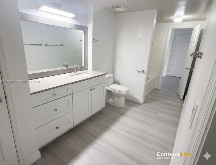 Photo 6 of 1 bed condo in Pembroke Pines