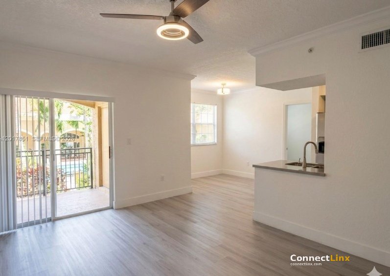 Photo 8 of 1 bed condo in Pembroke Pines
