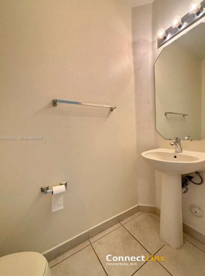Photo 4 of 3 bed condo in Miramar