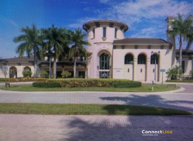 Photo 4 of 3 bed condo in Sunrise