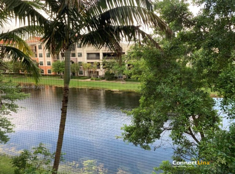Photo 5 of 3 bed condo in Sunrise