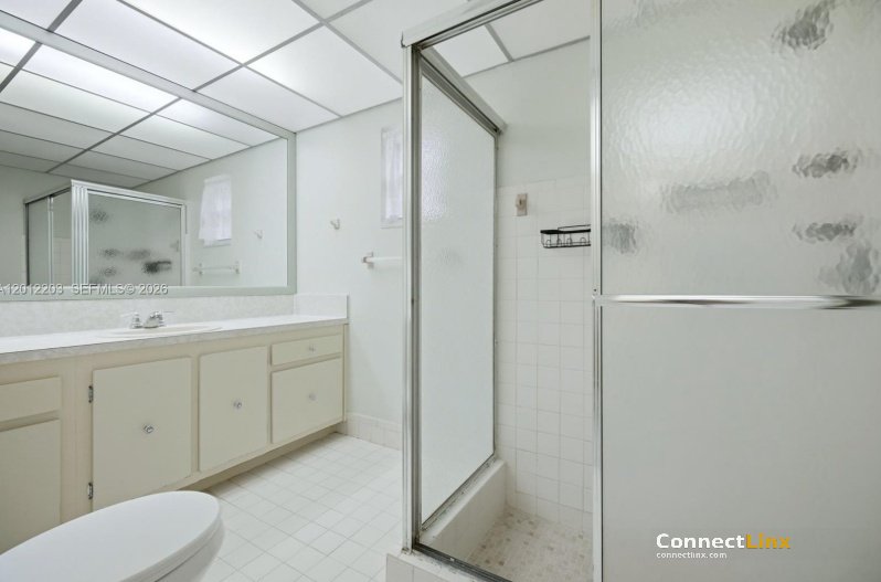 Photo 8 of 3 bed single family home in Pembroke Pines