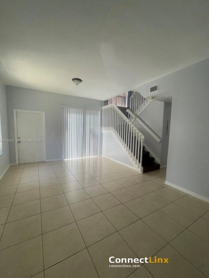 Photo 6 of 3 bed condo in Pembroke Pines