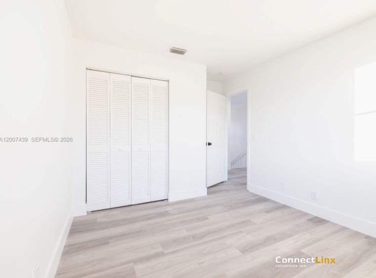 Photo 3 of 4 bed single family home in Weston