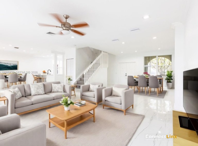 Photo 6 of 4 bed single family home in Weston