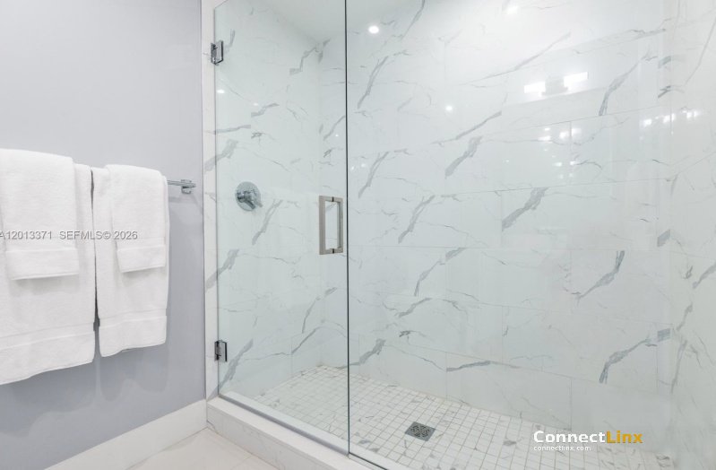 Photo 6 of 3 bed condo in Fort Lauderdale