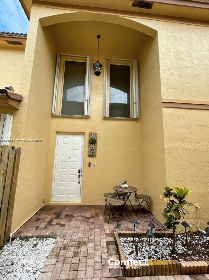 Photo 7 of 4 bed single family home in Hollywood