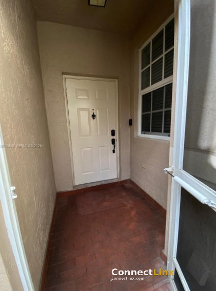Photo 5 of 2 bed townhouse in Weston
