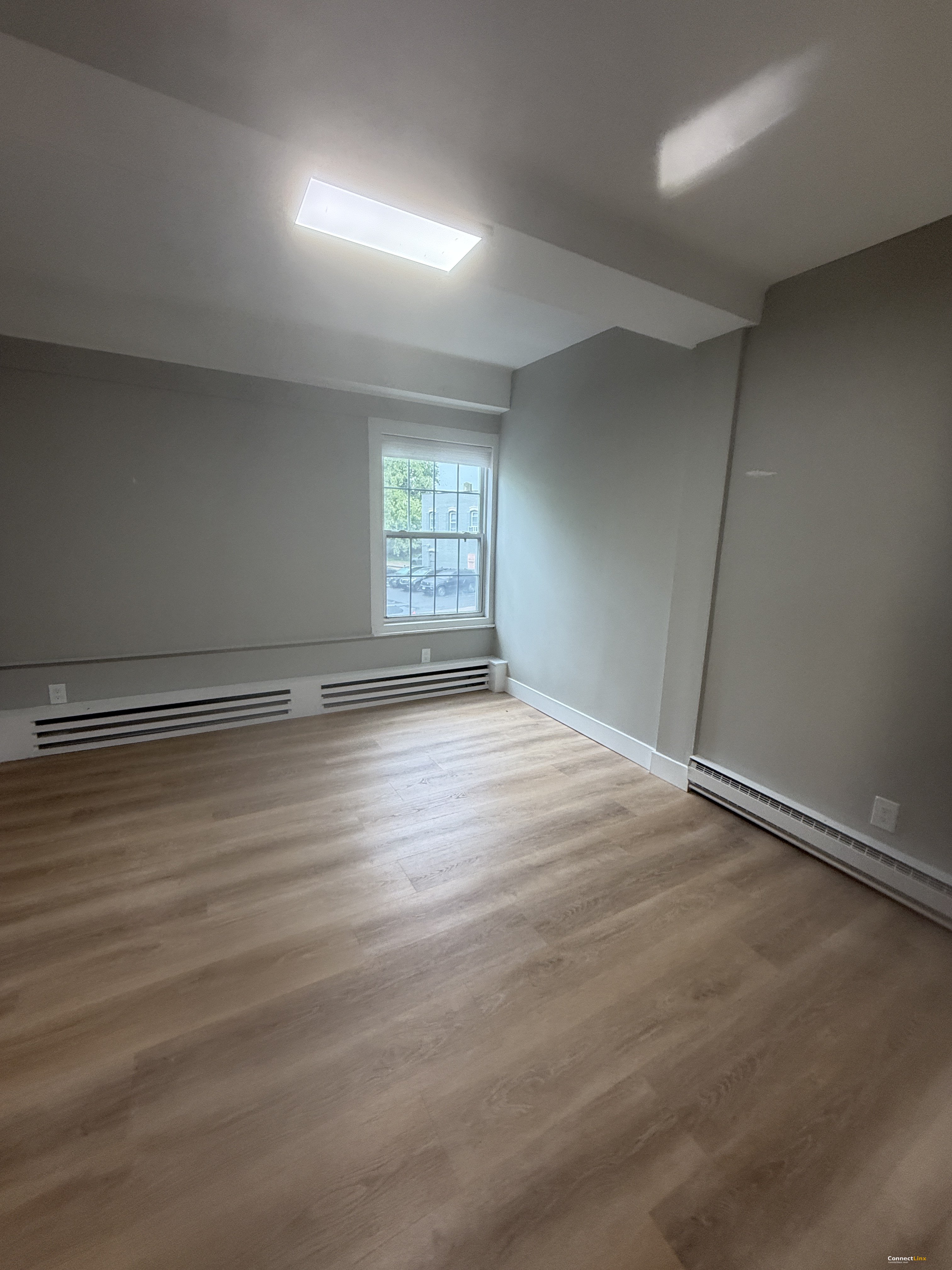 Photo 3 of 2 bed apartment in Branford