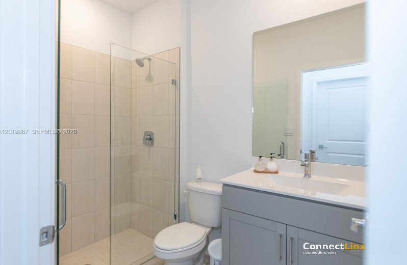 Photo 2 of 3 bed townhouse in Pembroke Pines