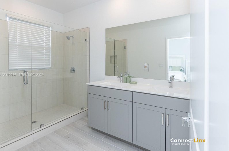Photo 5 of 3 bed townhouse in Pembroke Pines