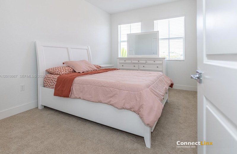 Photo 6 of 3 bed townhouse in Pembroke Pines