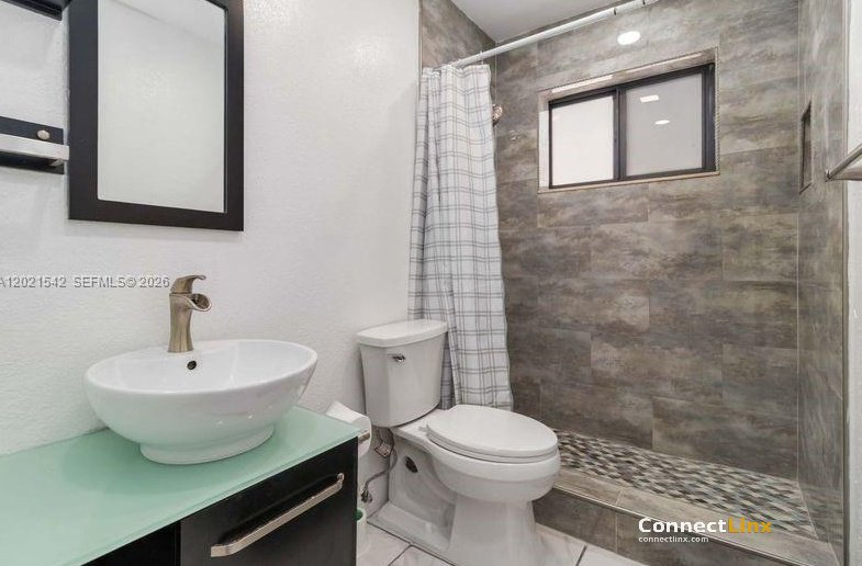 Photo 7 of 3 bed single family home in Plantation