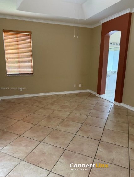 Photo 3 of 3 bed single family home in Weston