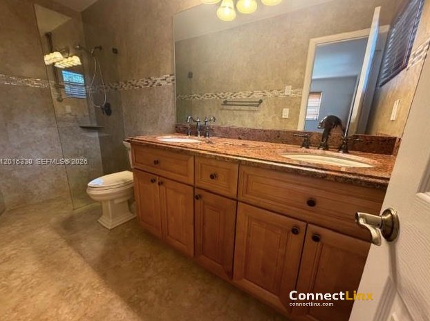 Photo 5 of 4 bed single family home in Plantation
