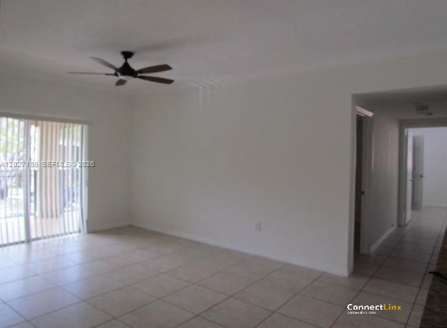 Photo 3 of 3 bed condo in Pembroke Pines