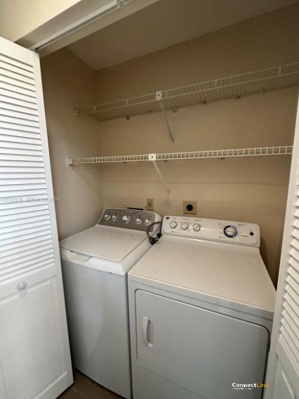 Photo 3 of 3 bed condo in Hollywood