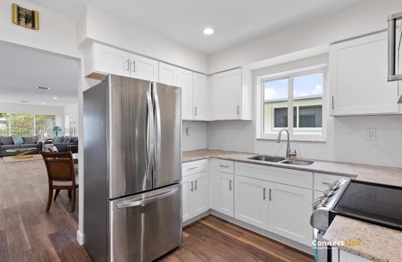 Photo 7 of 3 bed single family home in Hollywood