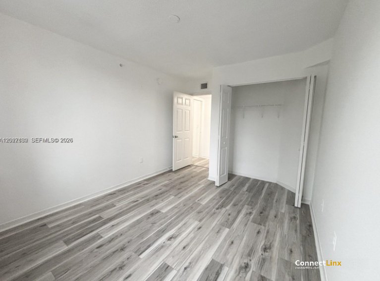 Photo 6 of 3 bed condo in Pembroke Pines