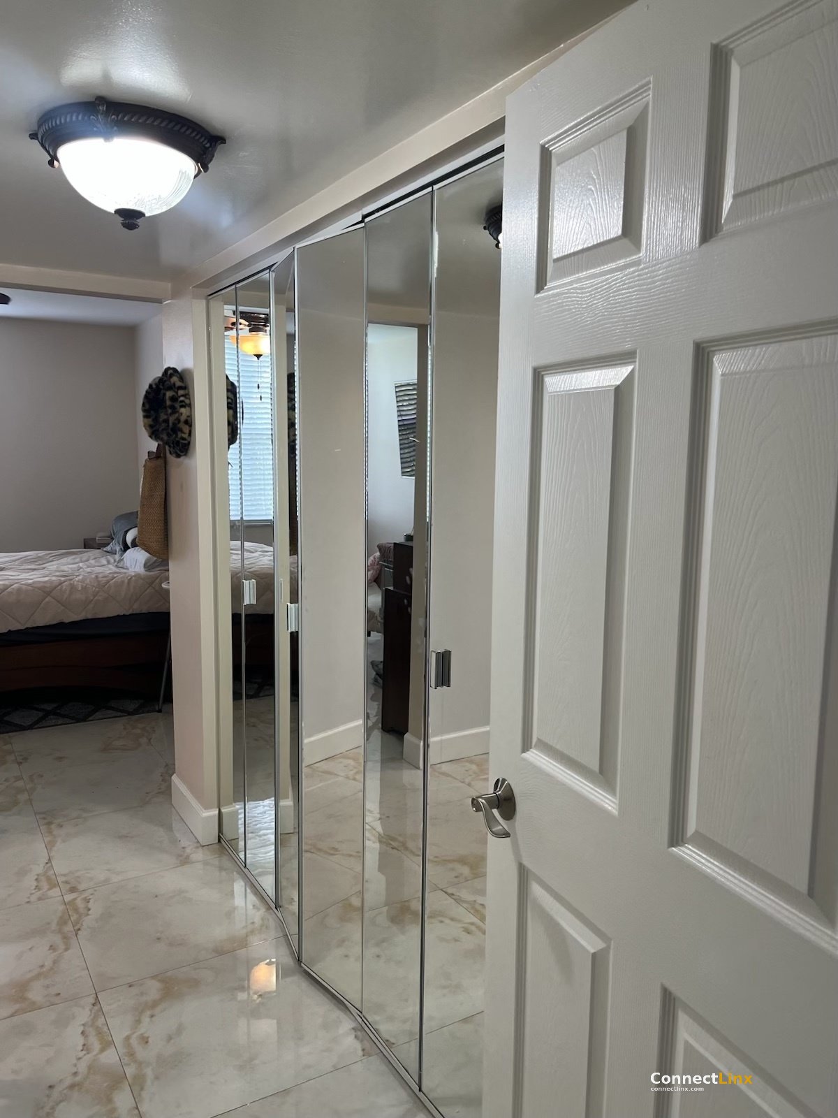 Photo 4 of condo in Davie