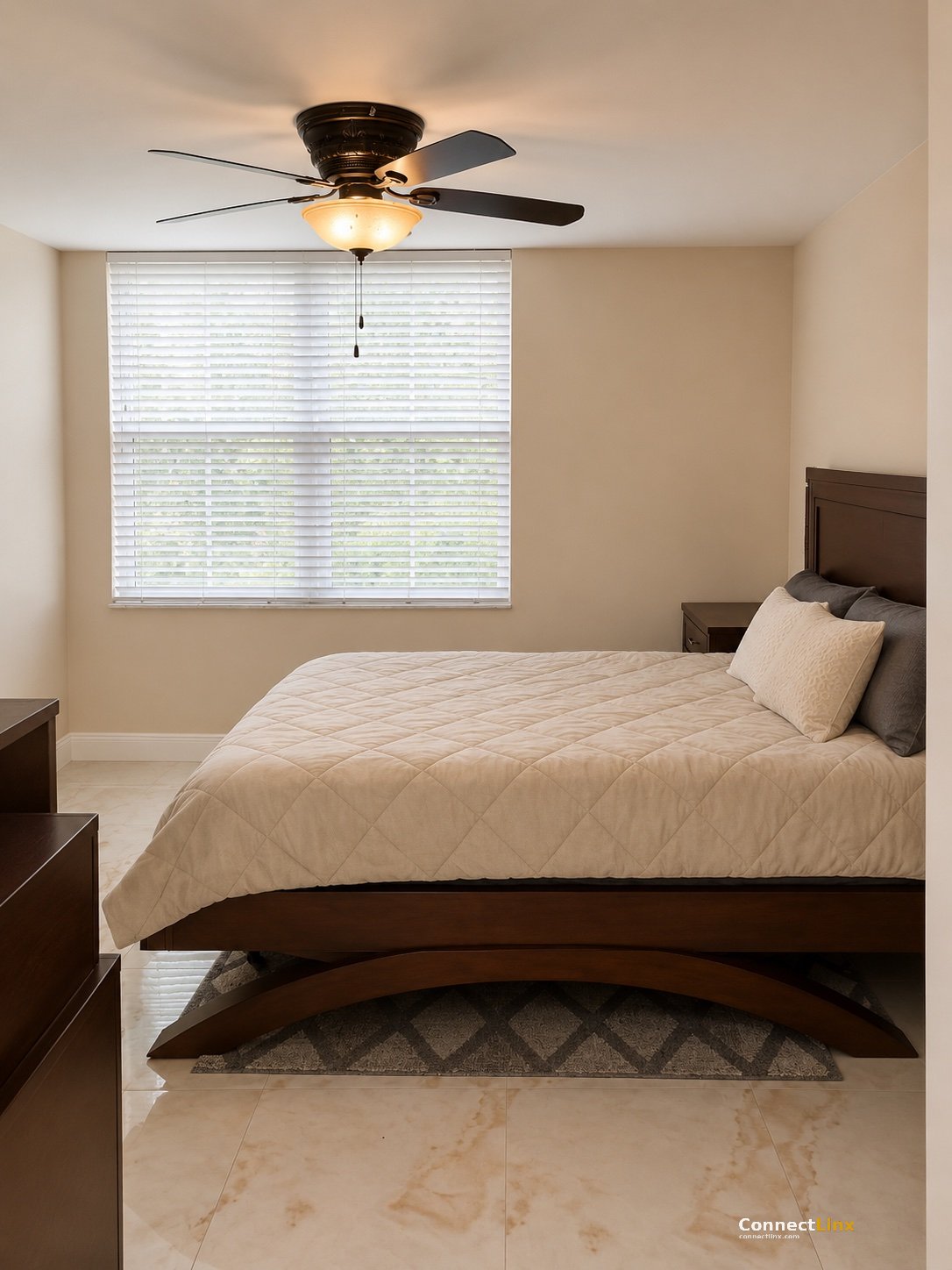 Photo 7 of condo in Davie