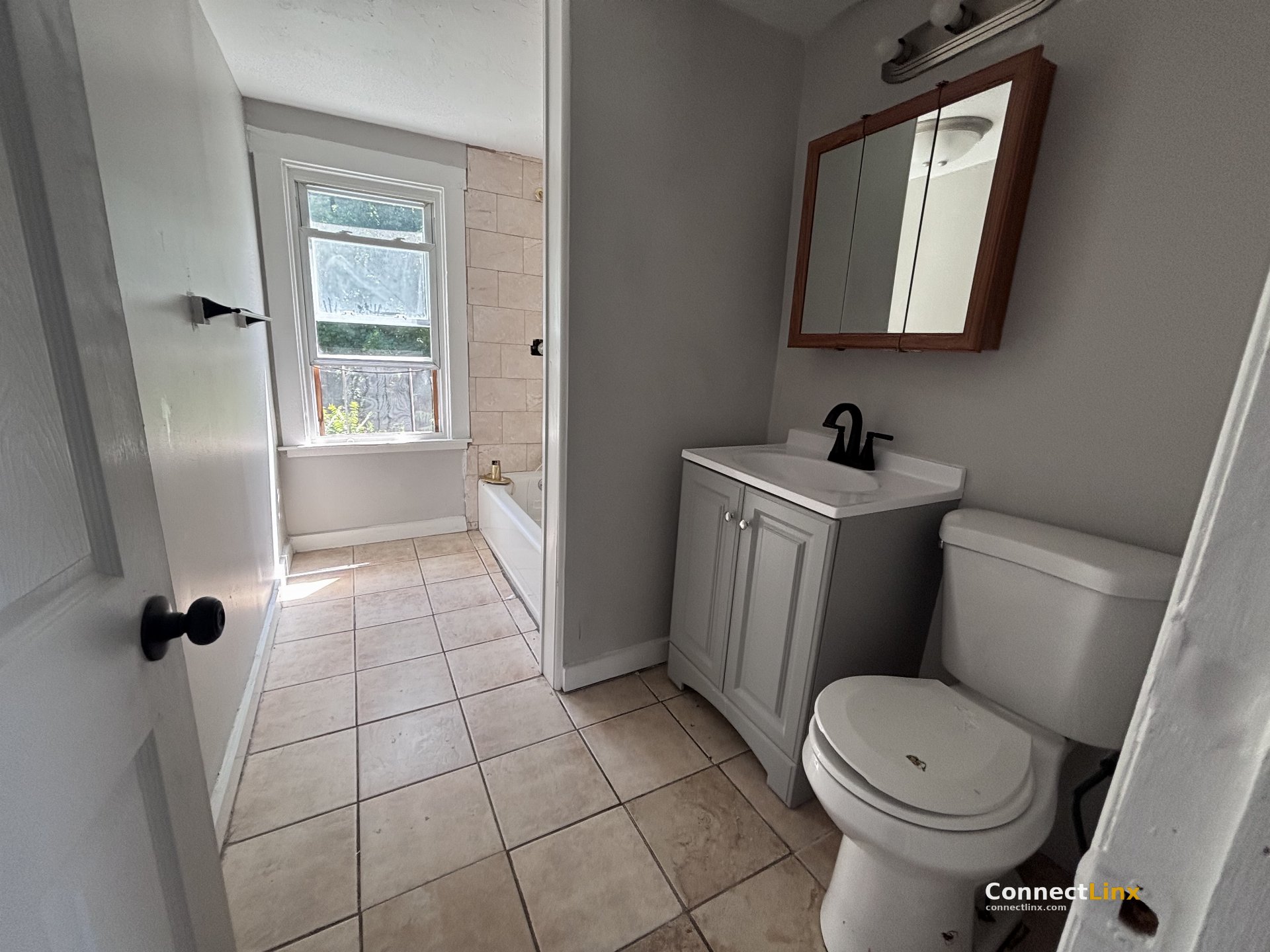 Photo 2 of 2 bed single family home in New Haven