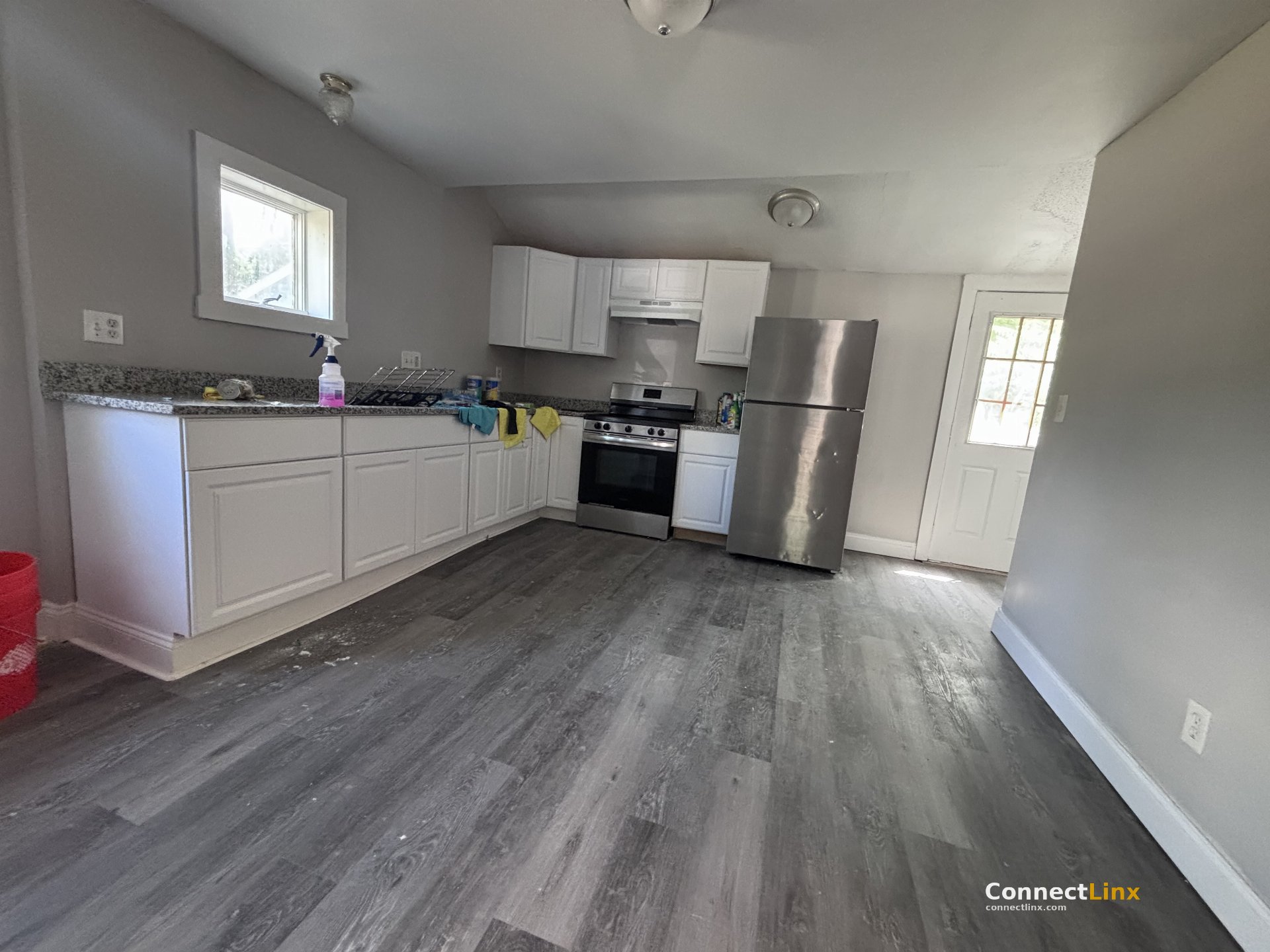 Photo 3 of 2 bed single family home in New Haven