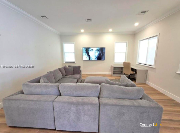 Photo 3 of apartment in Davie