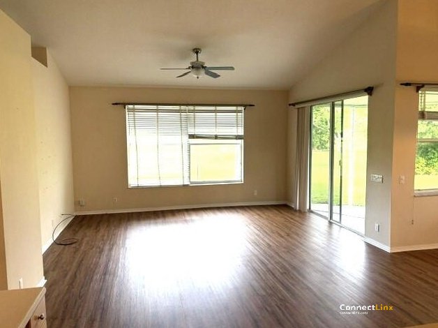 Photo 5 of 5 bed single family home in Davie