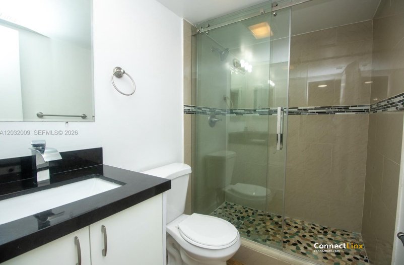 Photo 3 of 2 bed condo in Plantation