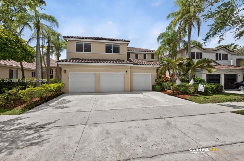 4 bed house in Weston