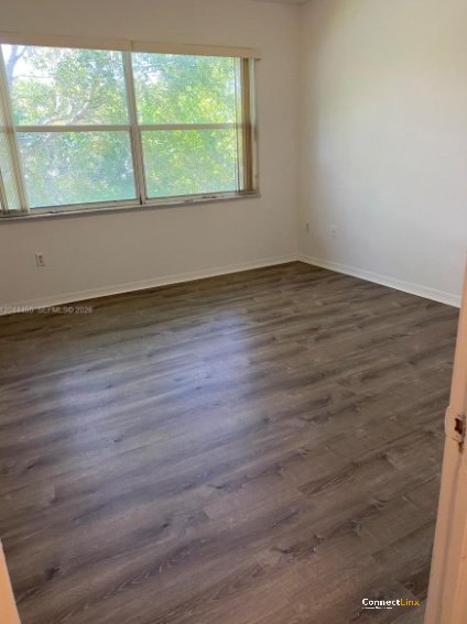 Photo 2 of 3 bed townhouse in Miramar
