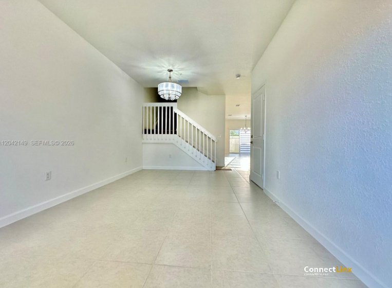 Photo 7 of 3 bed townhouse in Pembroke Pines