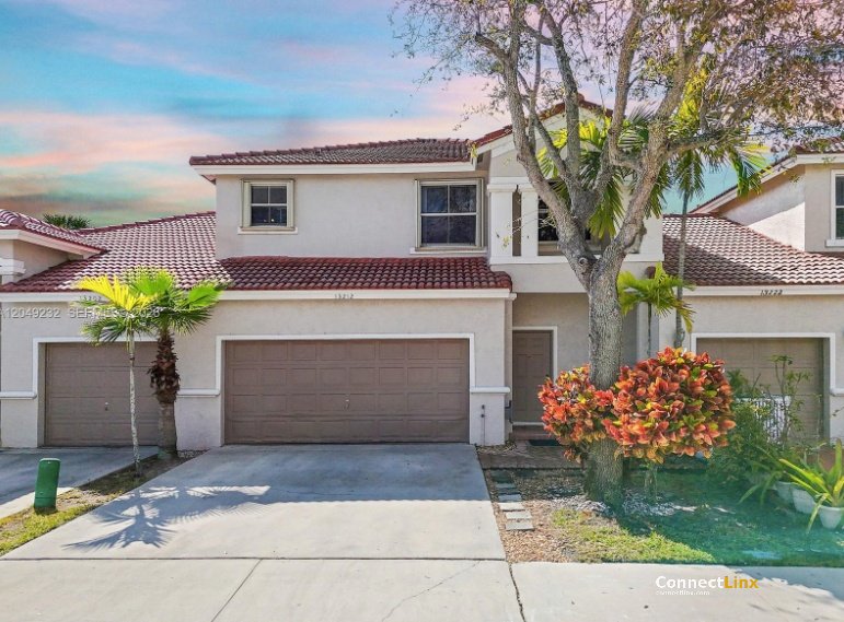 3 bed townhome in Pembroke Pines