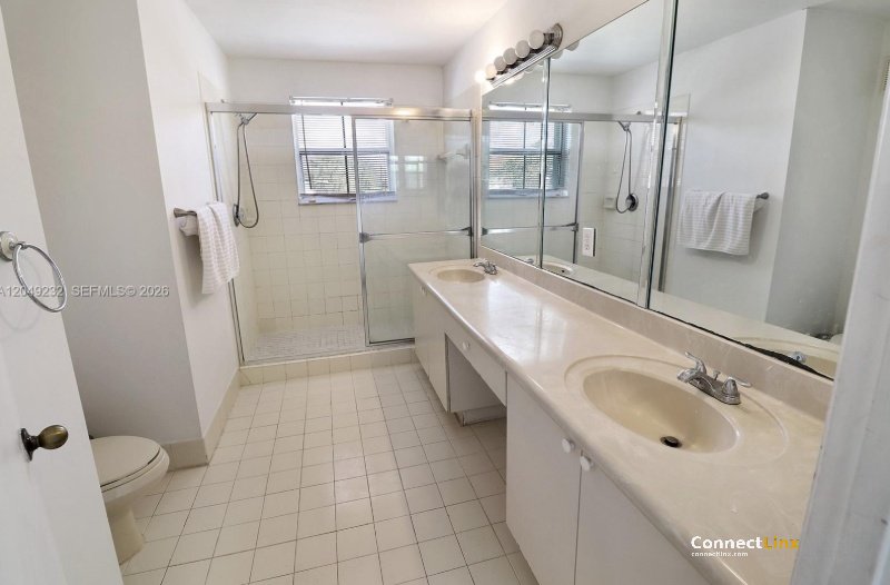 Photo 4 of 3 bed townhouse in Pembroke Pines
