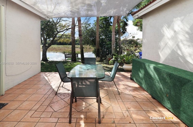 Photo 5 of 3 bed townhouse in Pembroke Pines