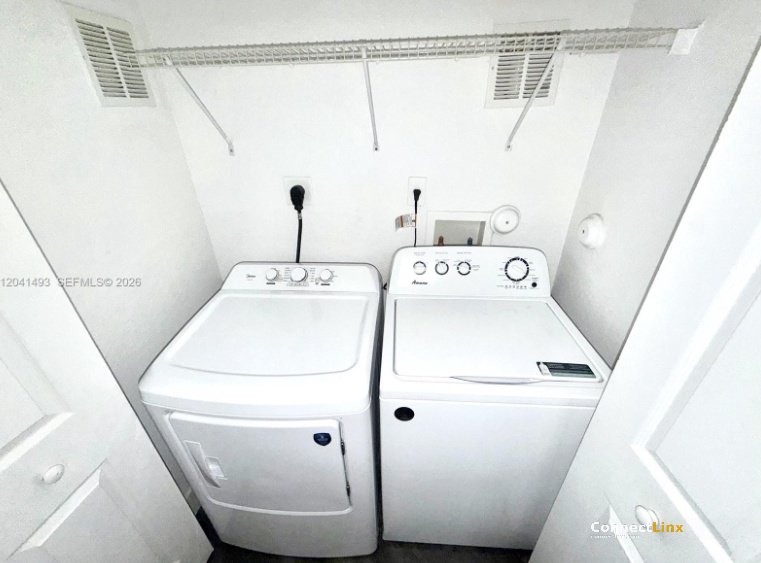 Photo 4 of 3 bed townhouse in Miramar
