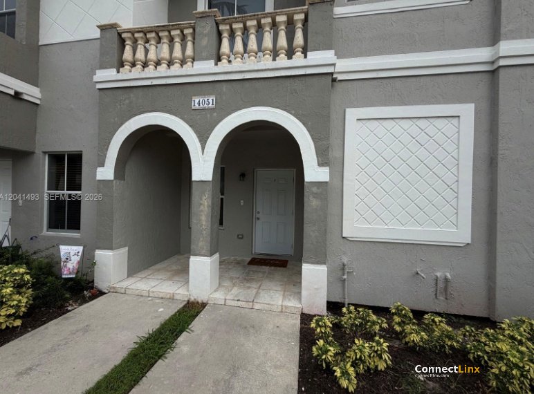 Photo 8 of 3 bed townhouse in Miramar