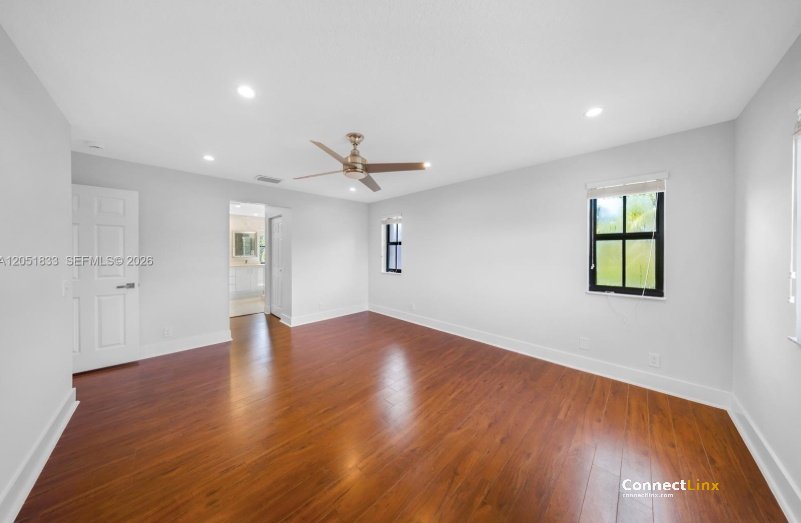 Photo 7 of 5 bed single family home in Weston