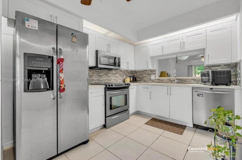Photo 6 of 2 bed apartment in Hollywood