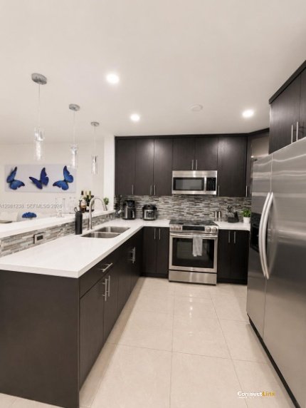 2 bed townhome in Miramar