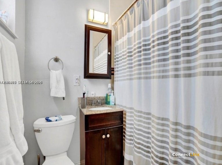 Photo 6 of 3 bed single family home in Pembroke Pines