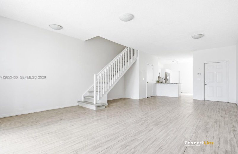 Photo 3 of 3 bed townhouse in Weston