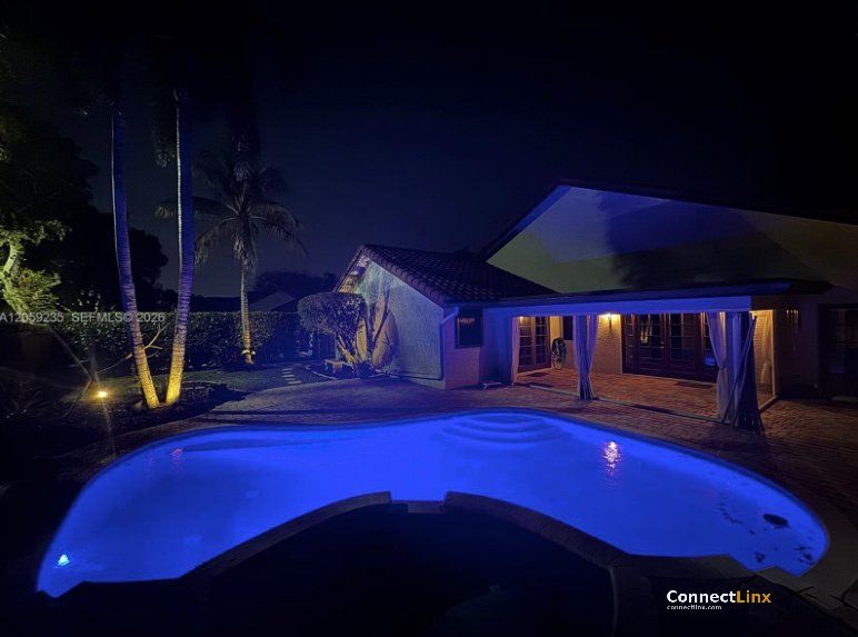 3 bed house in Davie