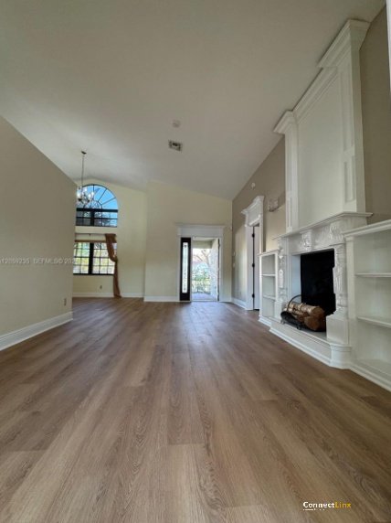 Photo 3 of 3 bed single family home in Davie