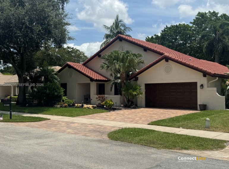 Photo 5 of 3 bed single family home in Davie