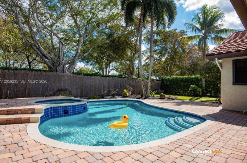 Photo 8 of 3 bed single family home in Davie