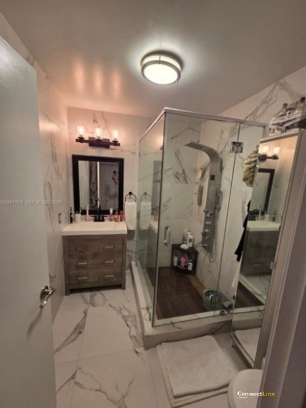 Photo 2 of 3 bed single family home in Pembroke Pines