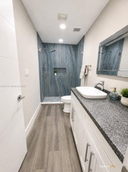 Photo 5 of 2 bed townhouse in Plantation