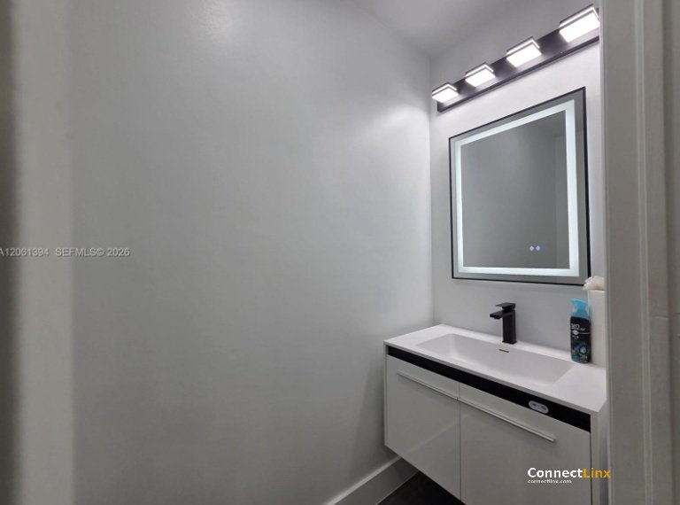 Photo 6 of 2 bed townhouse in Pembroke Pines